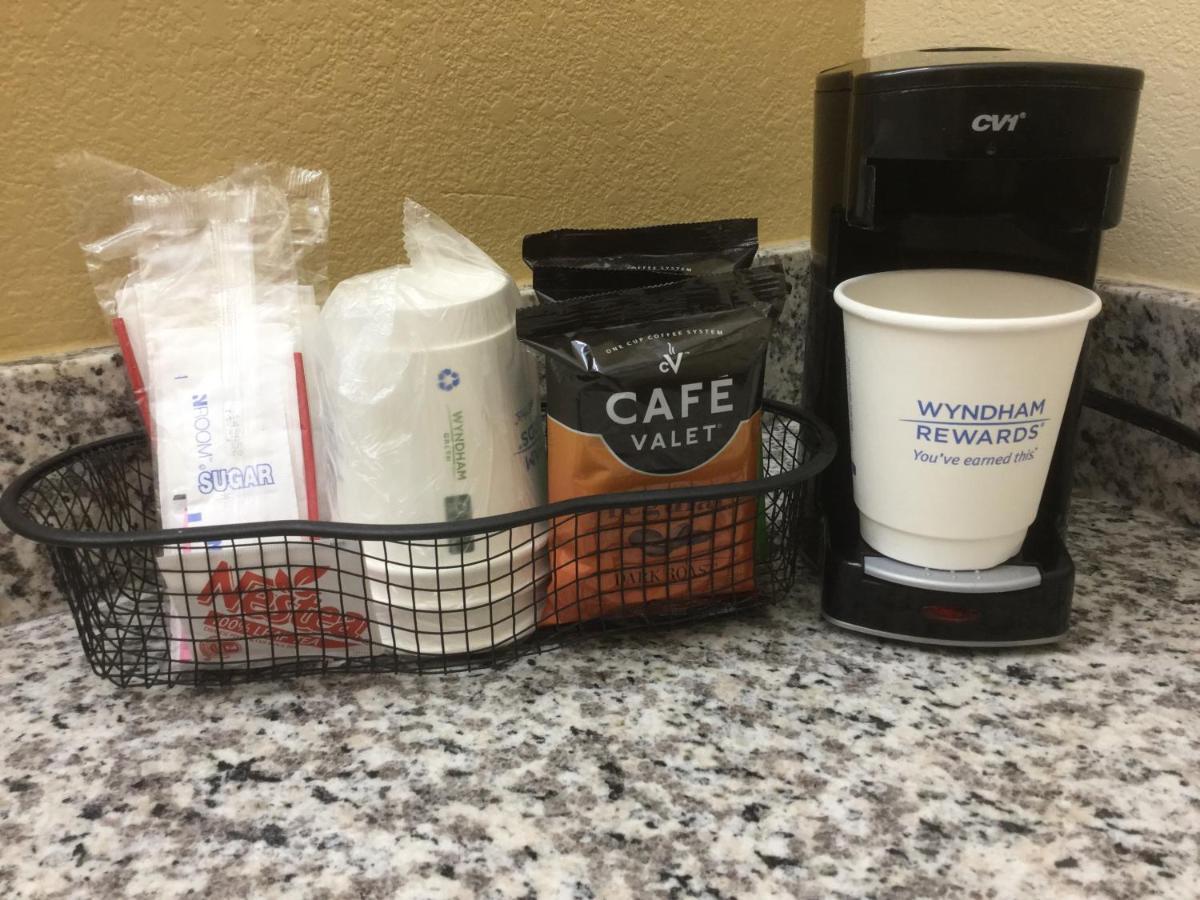 Days Inn By Wyndham Newberry South Carolina Екстериор снимка
